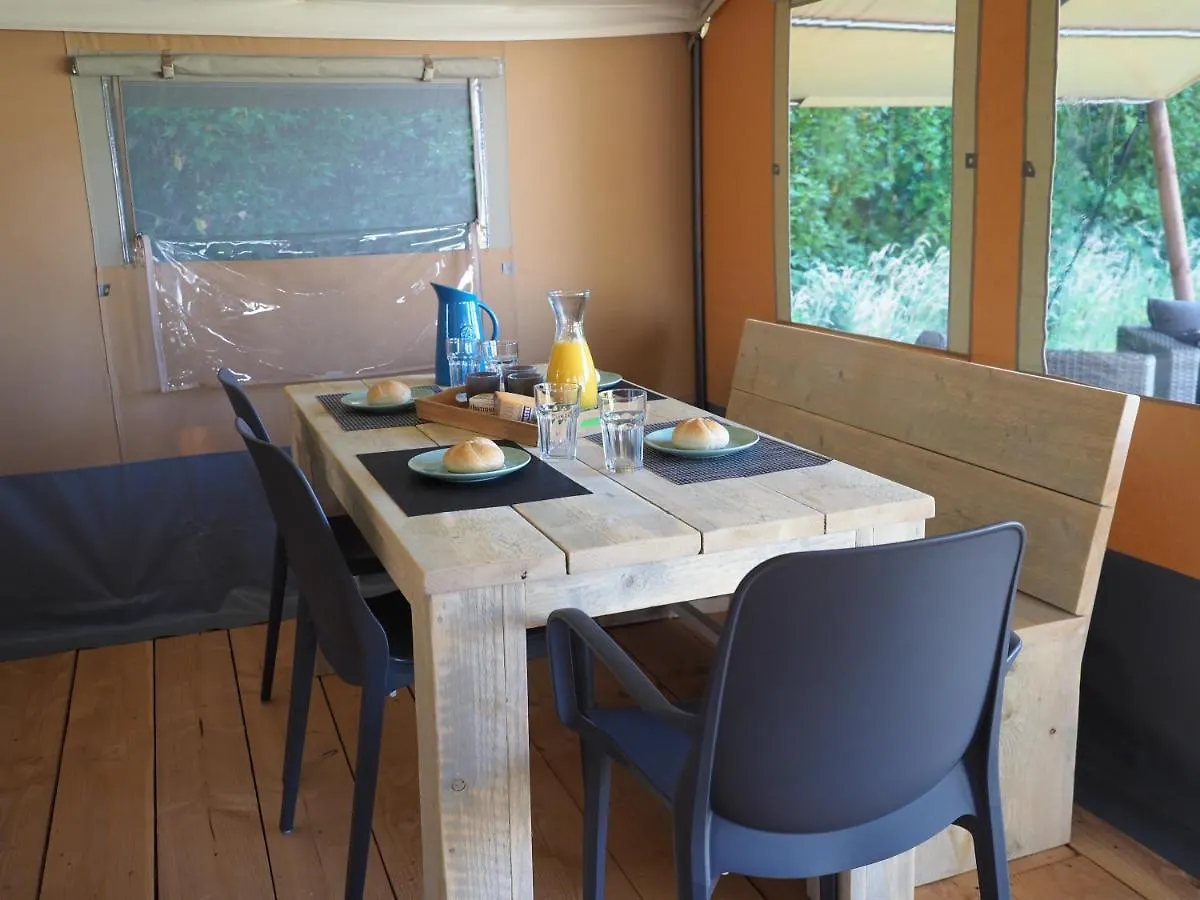 Luxury tent Budget Glamping Safaritent - La Grappe Fleurie