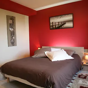 Domaine Du Coteau Des Lys Guest house